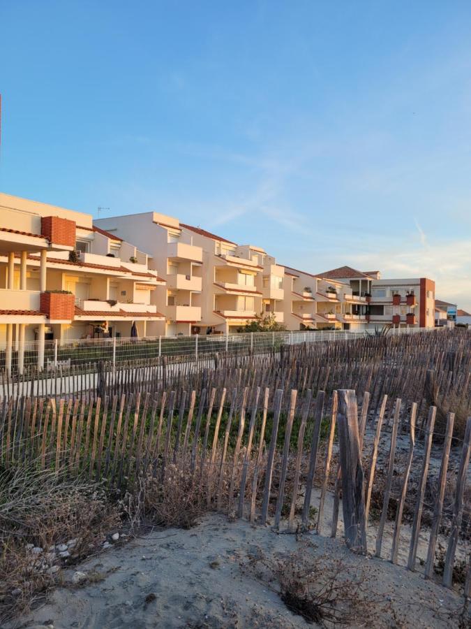 Tahiti Beach, T2 A La Mer, Piscine, Terrasse Et Parking Frontignan Extérieur photo