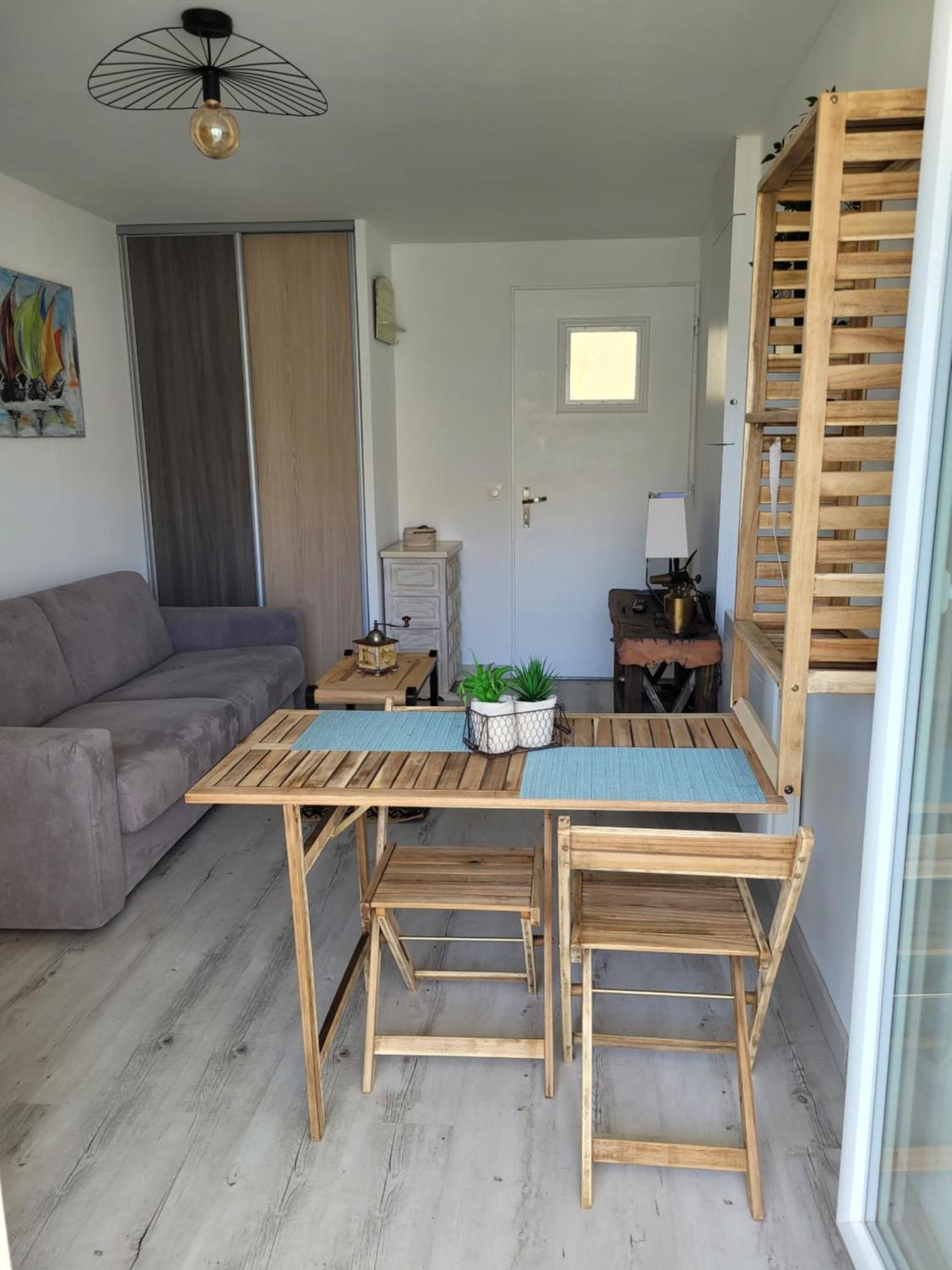 Tahiti Beach, T2 A La Mer, Piscine, Terrasse Et Parking Frontignan Extérieur photo